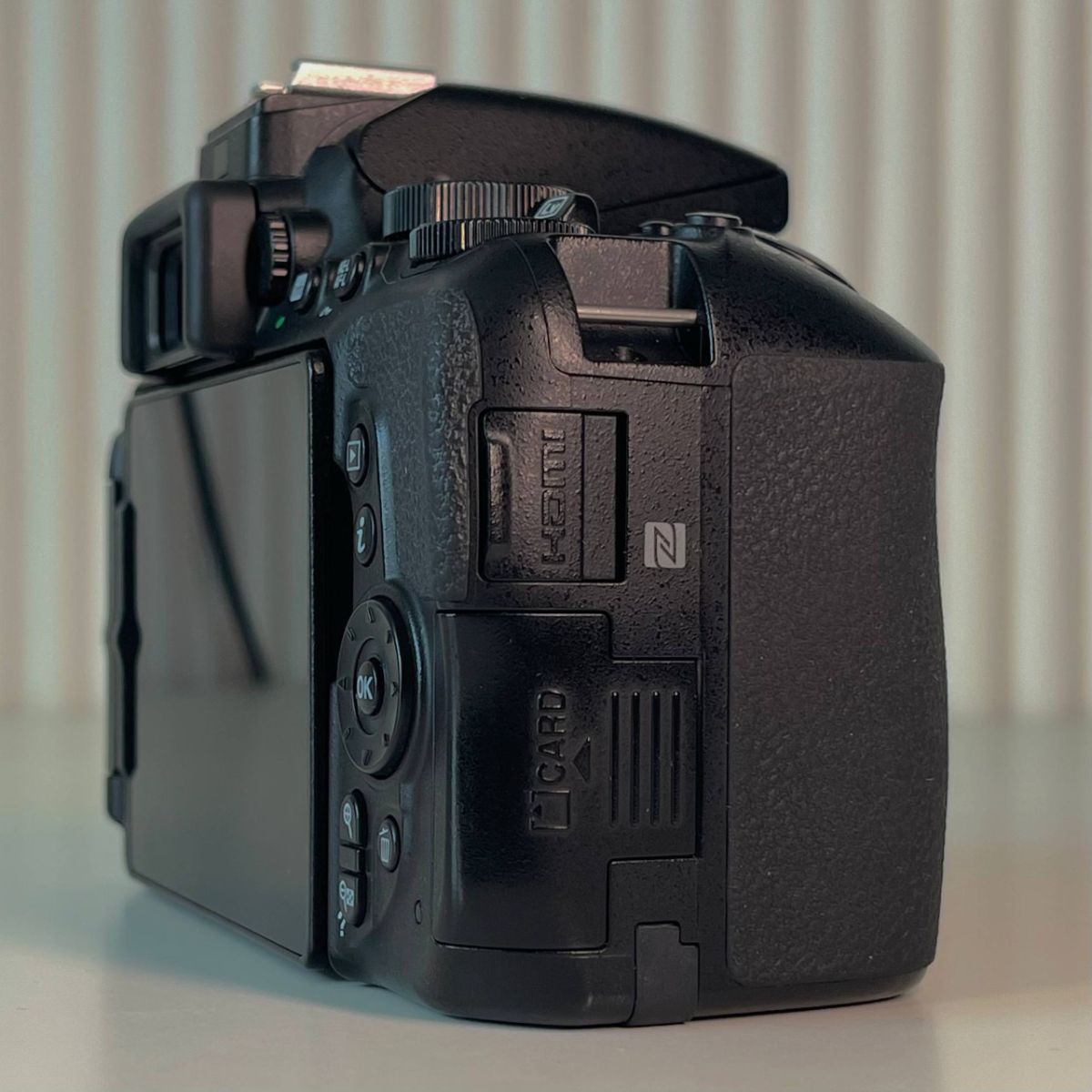Nikon D5600 body — фото 2