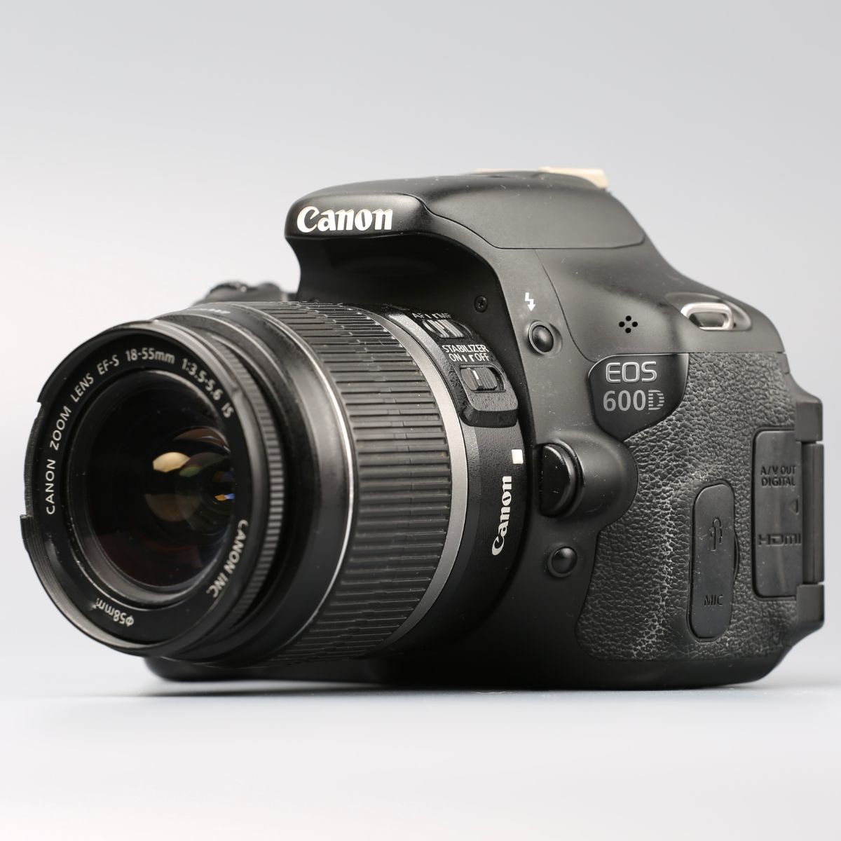 Canon 600D kit 18-55mm — фото 1