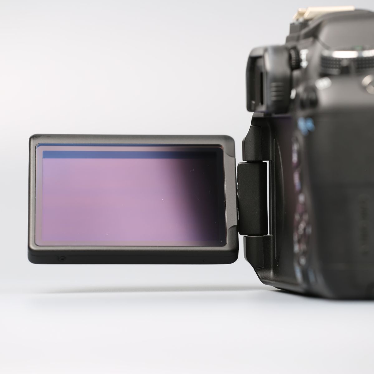 Canon 600D body — фото 6