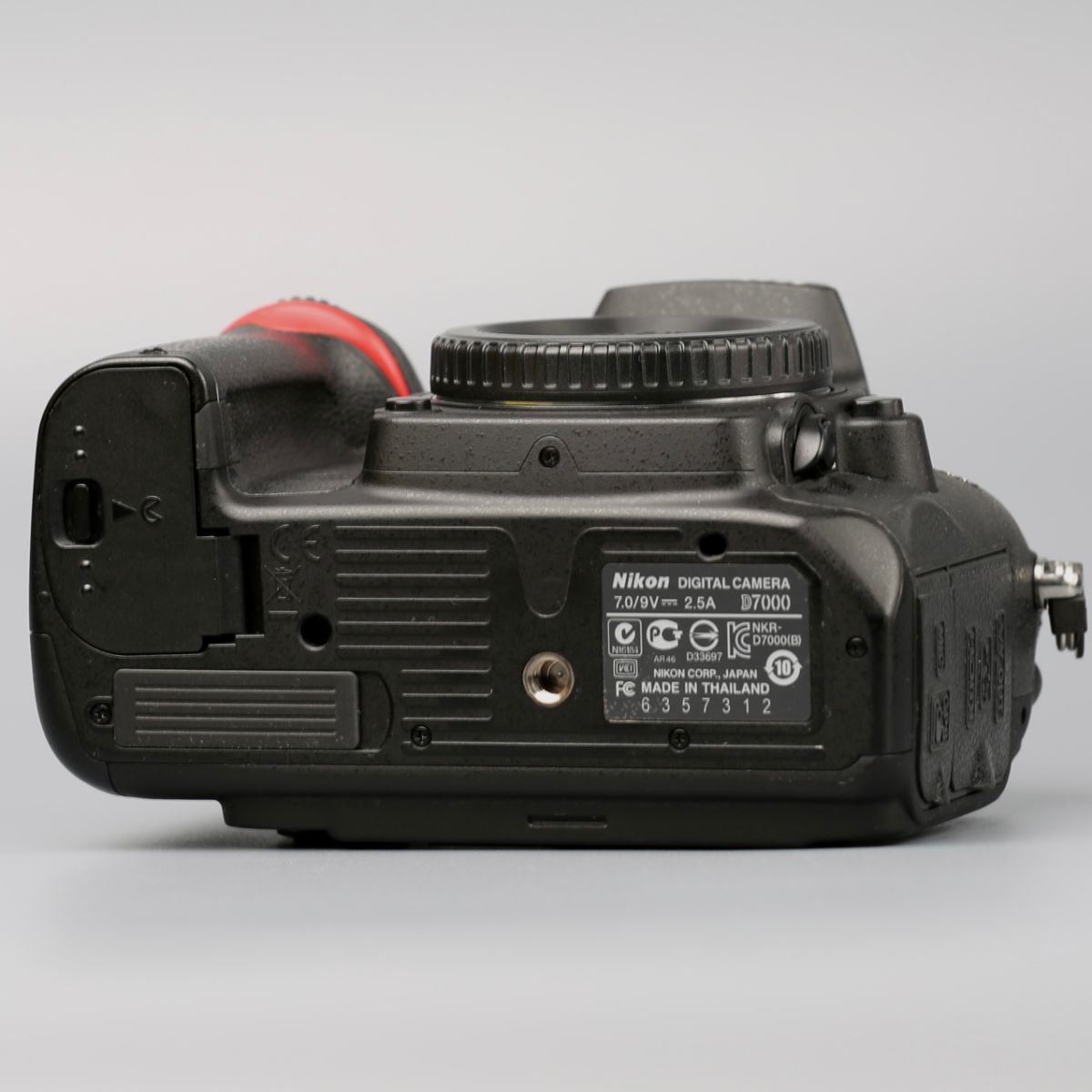 Nikon D7000 body — фото 5