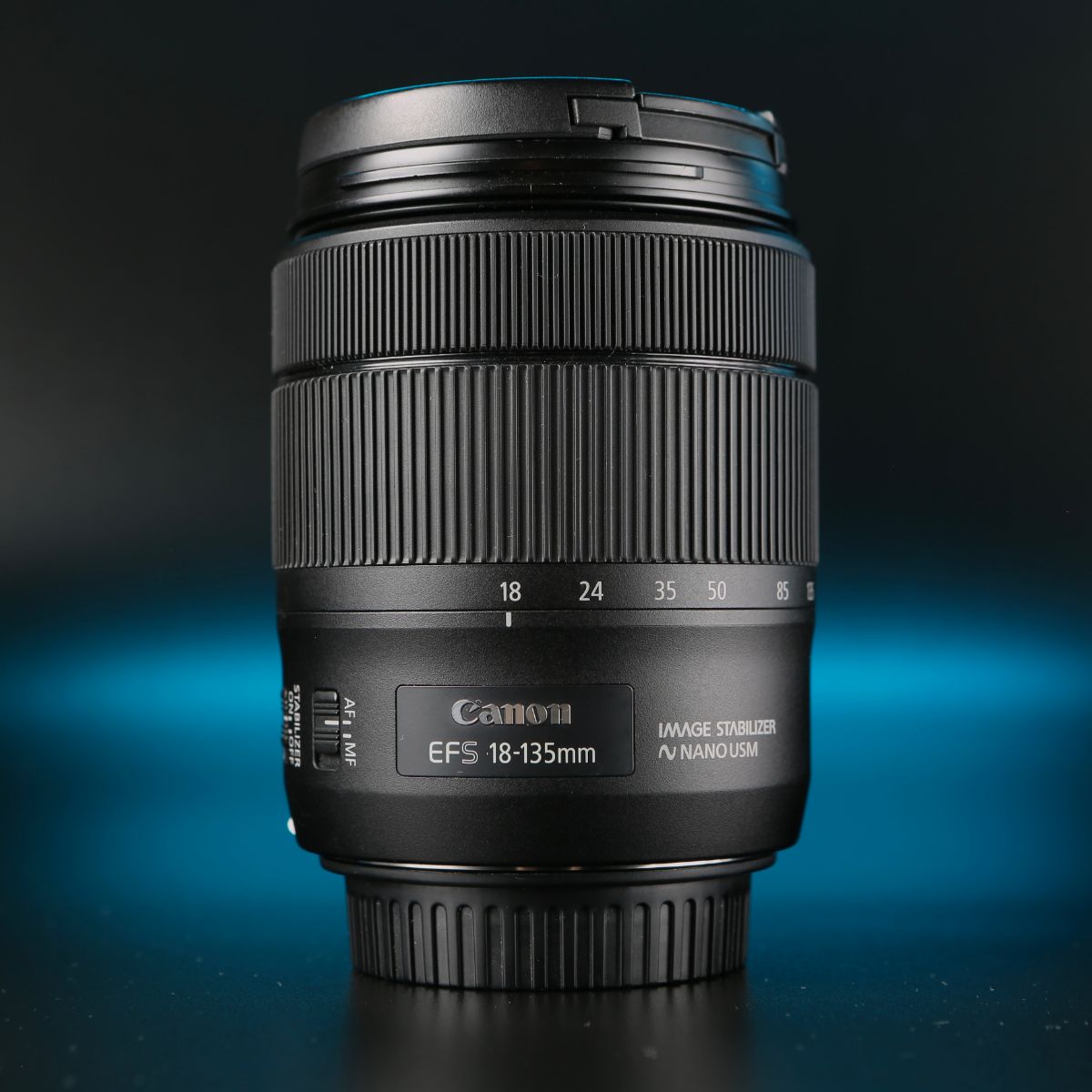 Canon EF-S 18-135mm IS Nano USM — фото 1