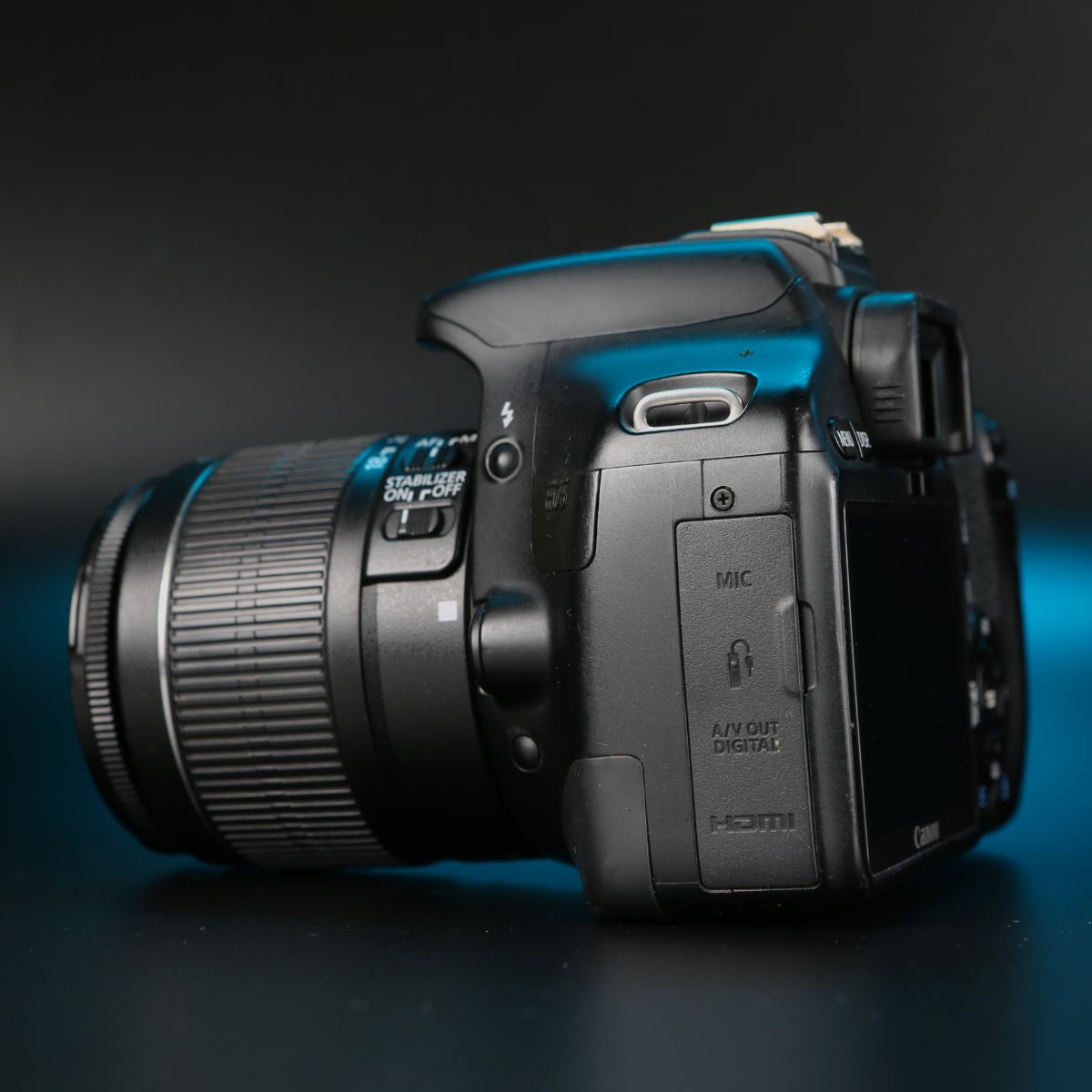 Canon 550D kit 18-55mm — фото 2