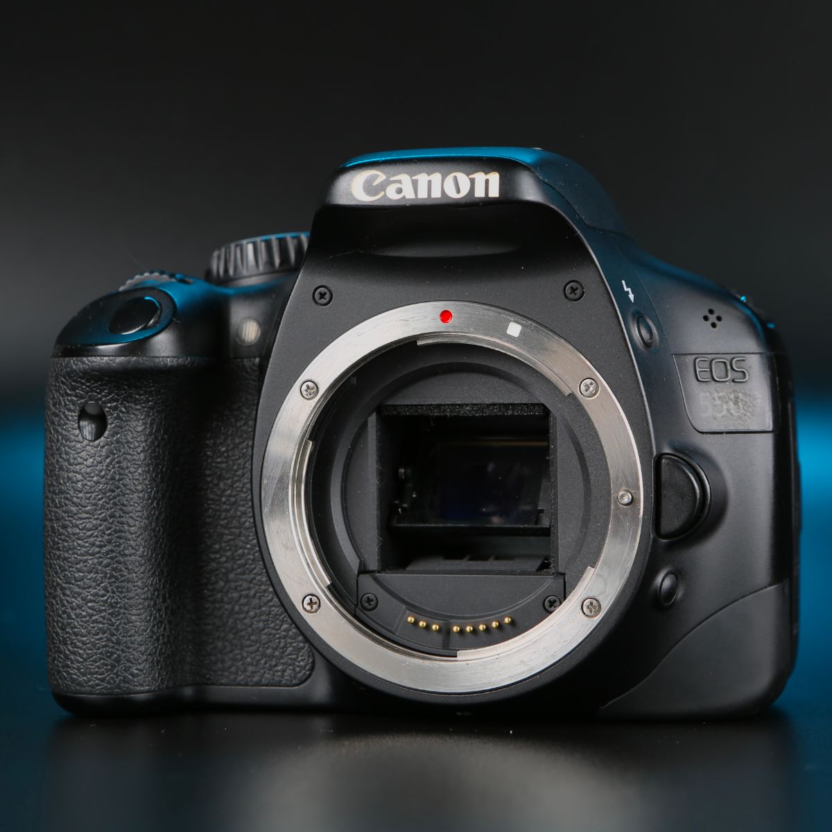 Canon 550D kit 18-55mm — фото 9