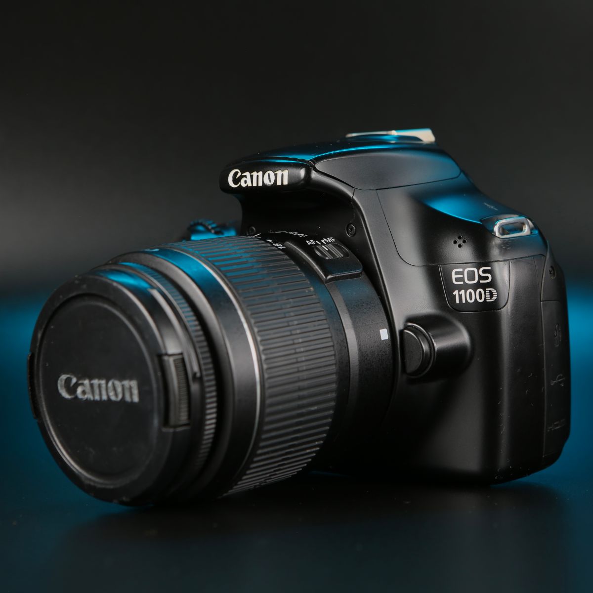 Canon 1100D kit 18-55mm — фото 1