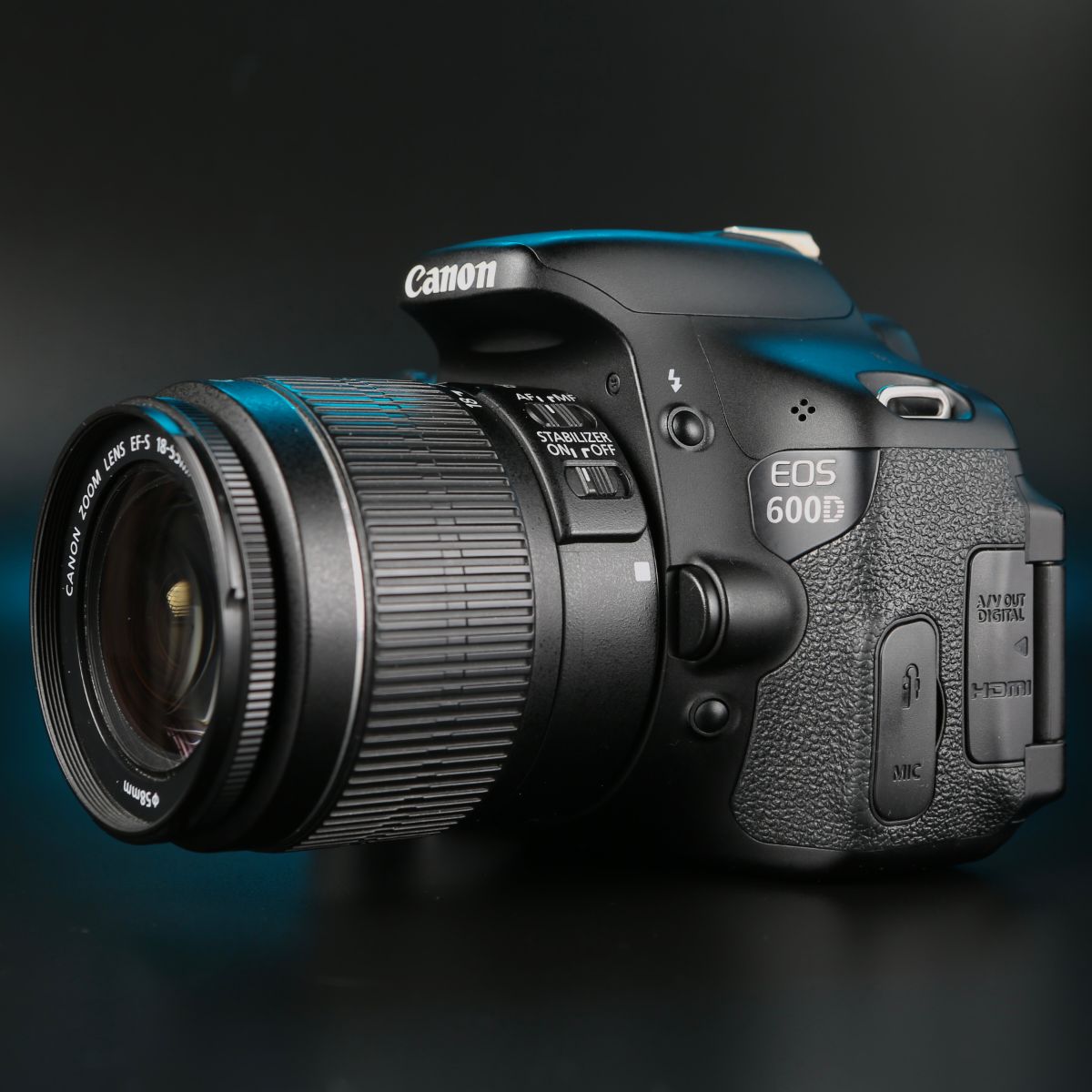Canon 600D kit 18-55mm — фото 1