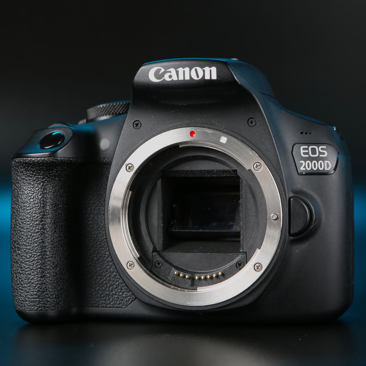 Canon 2000D kit 18-55mm — фото 9