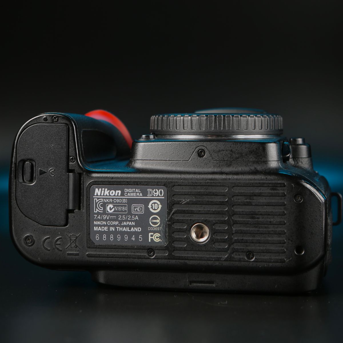 Nikon D90 body — фото 4