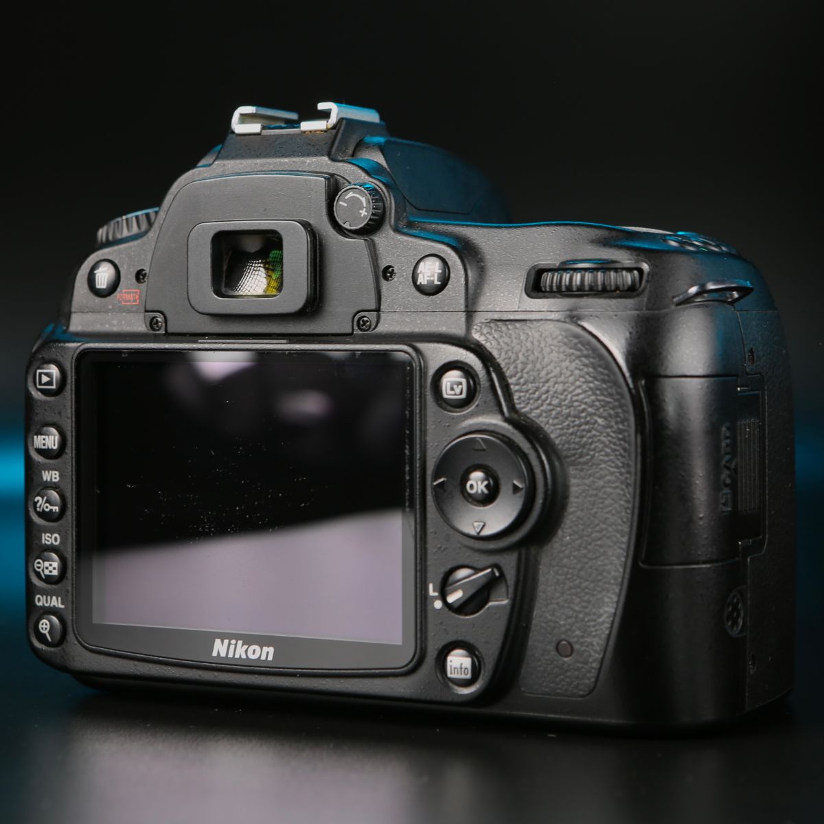 Nikon D90 body — фото 6
