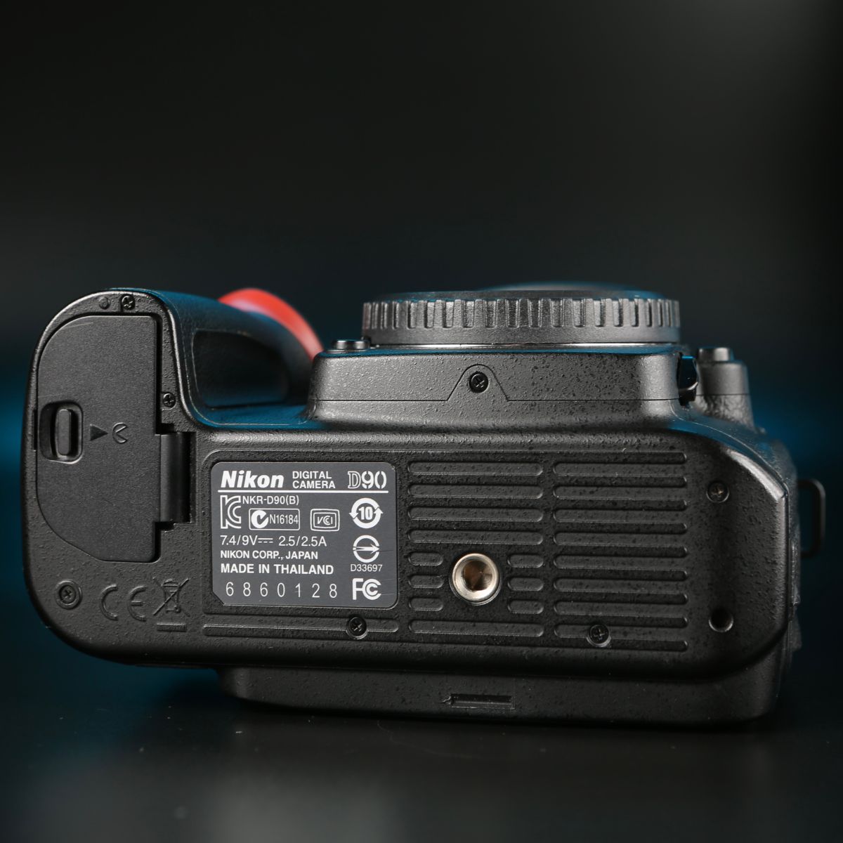 Nikon D90 body — фото 4