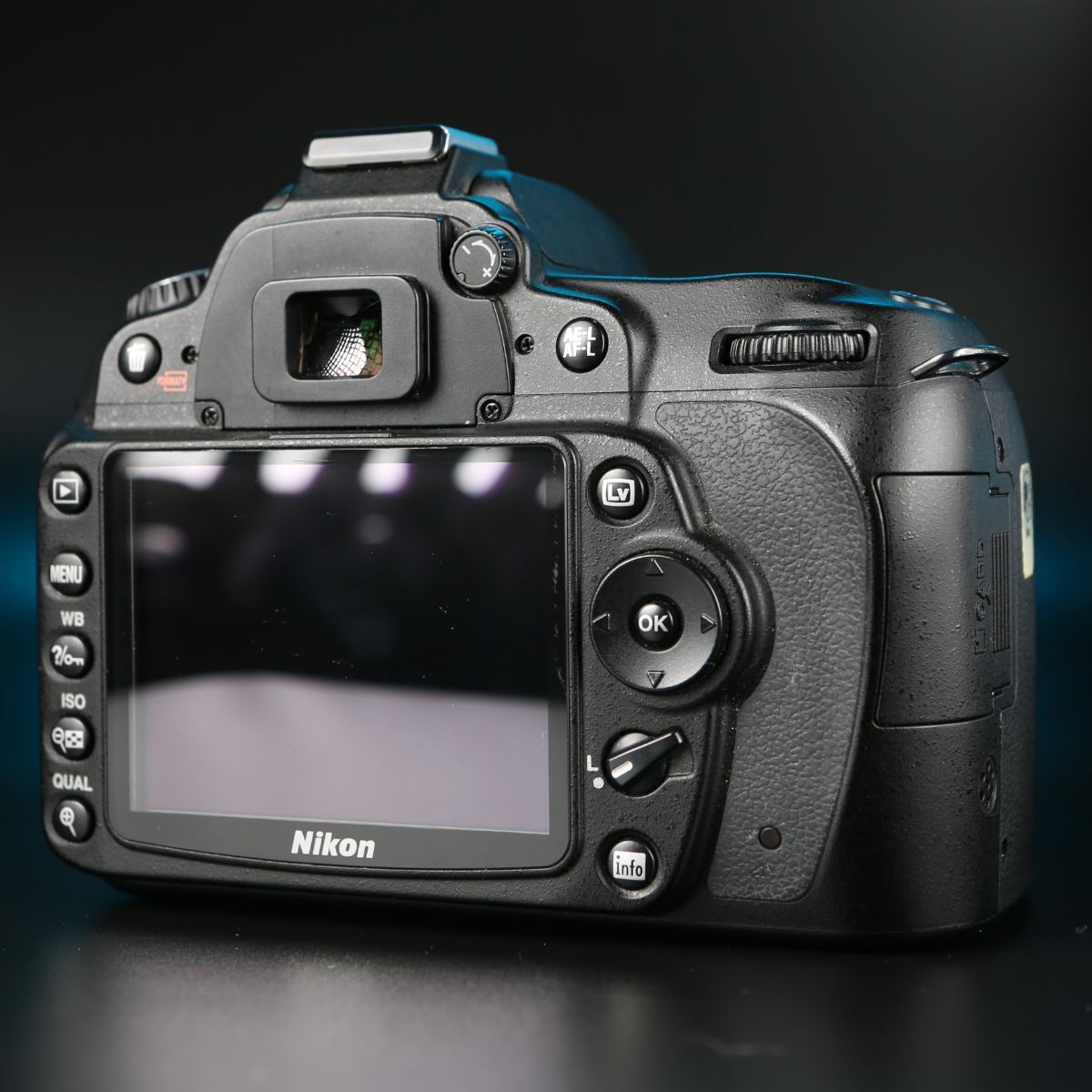 Nikon D90 body — фото 6