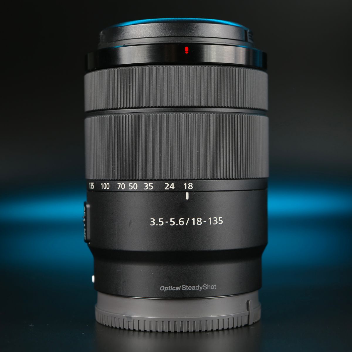 Sony E 18-135mm OSS — фото 1