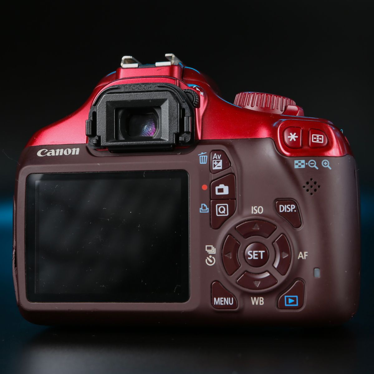 Canon 1100D kit 18-55mm — фото 6