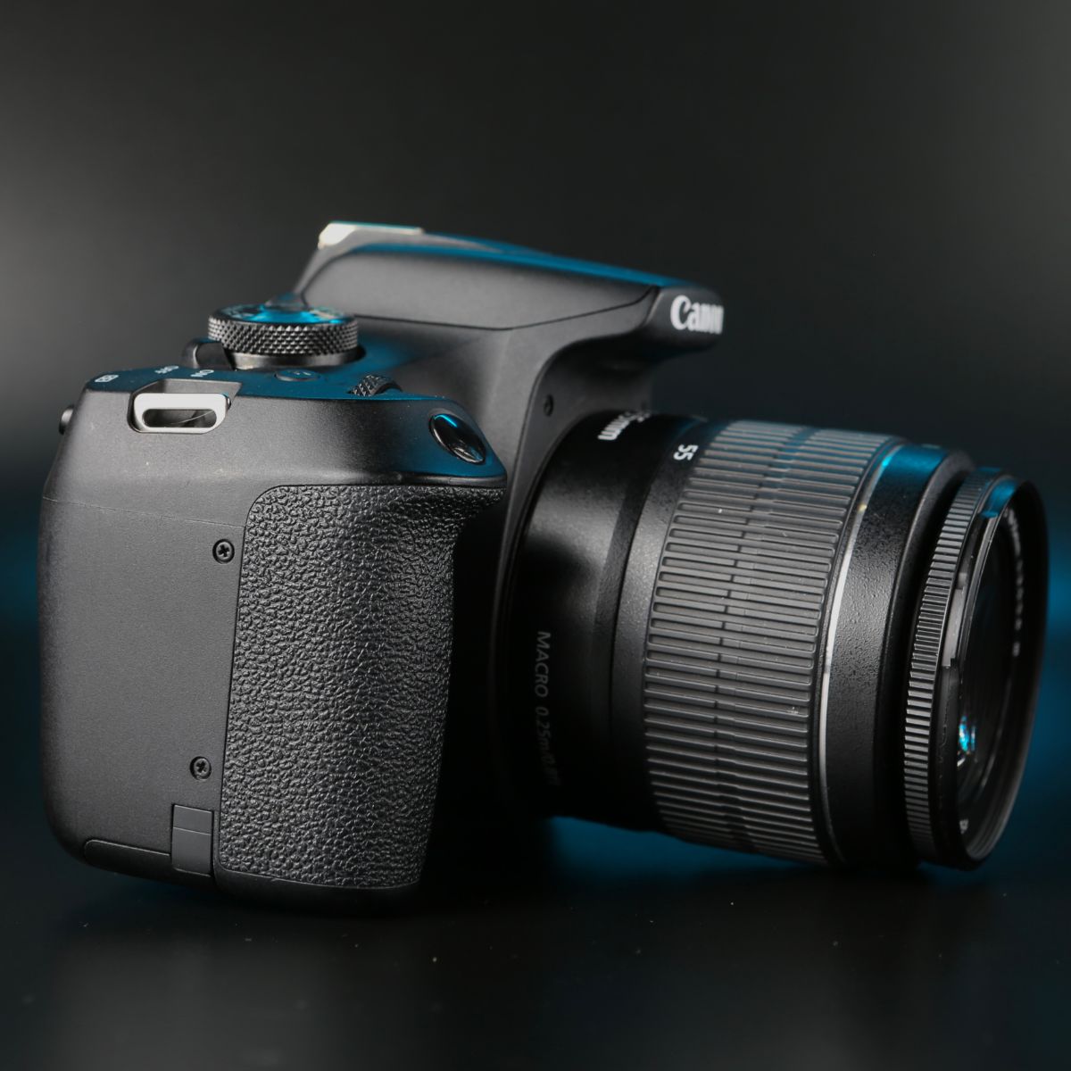 Canon 2000D kit 18-55mm — фото 4