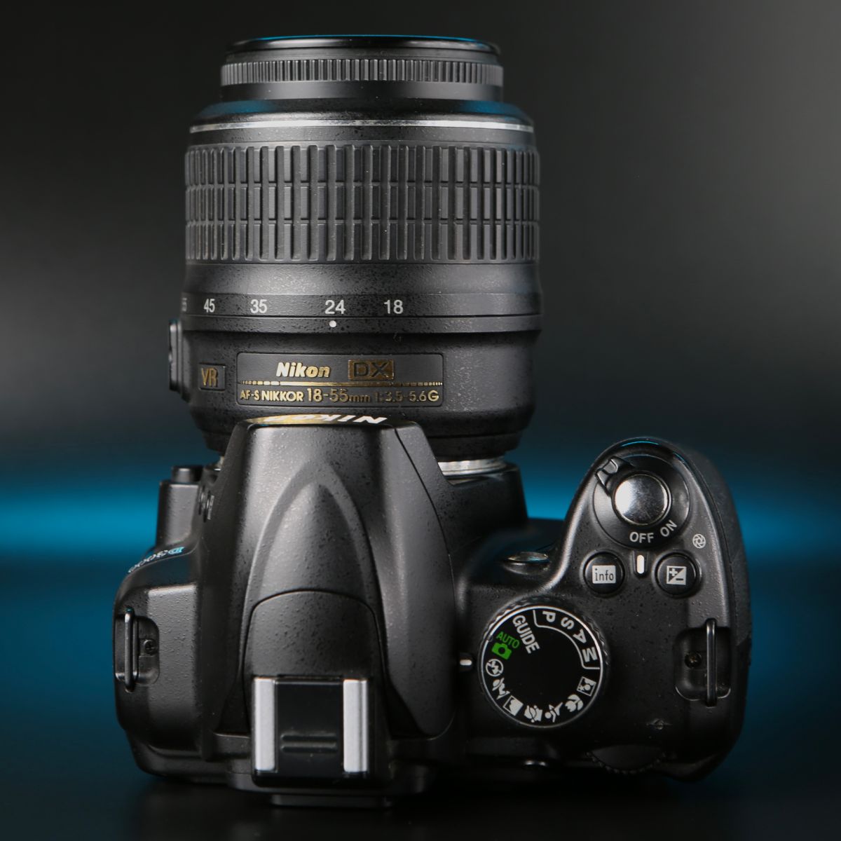 Nikon D3000 kit 18-55mm — фото 5
